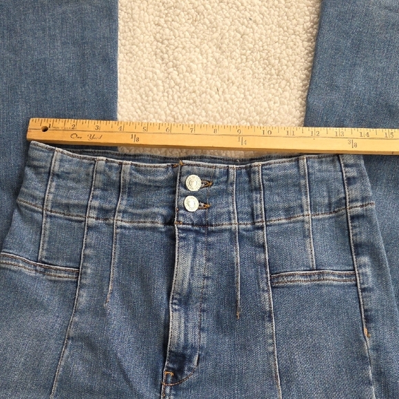 We The Free Jayde Flare Jeans Size 30 - Picture 6 of 10